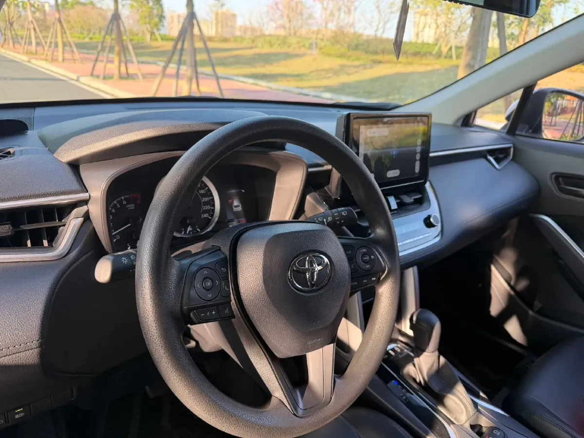 2022 Toyota Corolla Cross 2.0L 171HP L4 CVT,autocango,china used car exporter,china ev exporter,chinese used car exporter,chinese used ev exporter