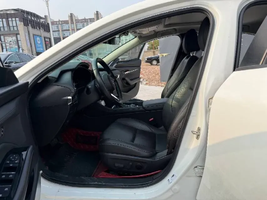 2021 Mazda 3 Axela 2.0L 158HP L4 6AT,autocango,china used car exporter,china ev exporter,chinese used car exporter,chinese used ev exporter