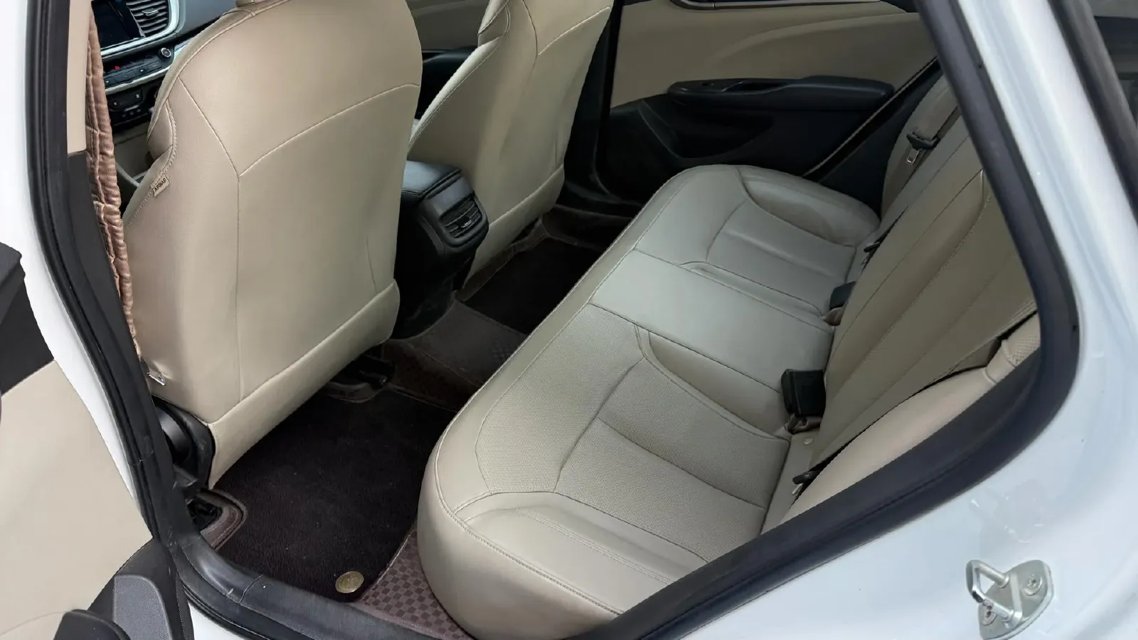 2020 Buick Encore 1.0T 125HP L3 6AT,autocango,china used car exporter,china ev exporter,chinese used car exporter,chinese used ev exporter