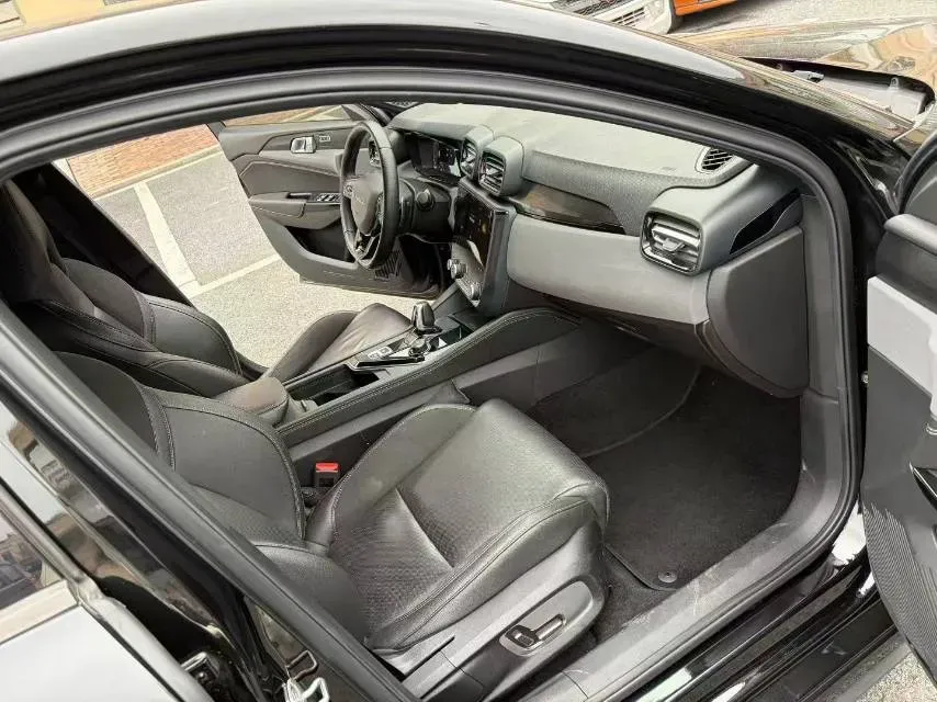 2021 LYNK&CO 03 2.0T 190HP L4 6AT,autocango,china used car exporter,china ev exporter,chinese used car exporter,chinese used ev exporter