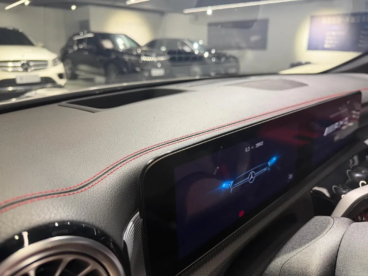 2022 Mercedes-Benz A AMG 2.0T 306HP L4 7DCT,autocango,china used car exporter,china ev exporter,chinese used car exporter,chinese used ev exporter