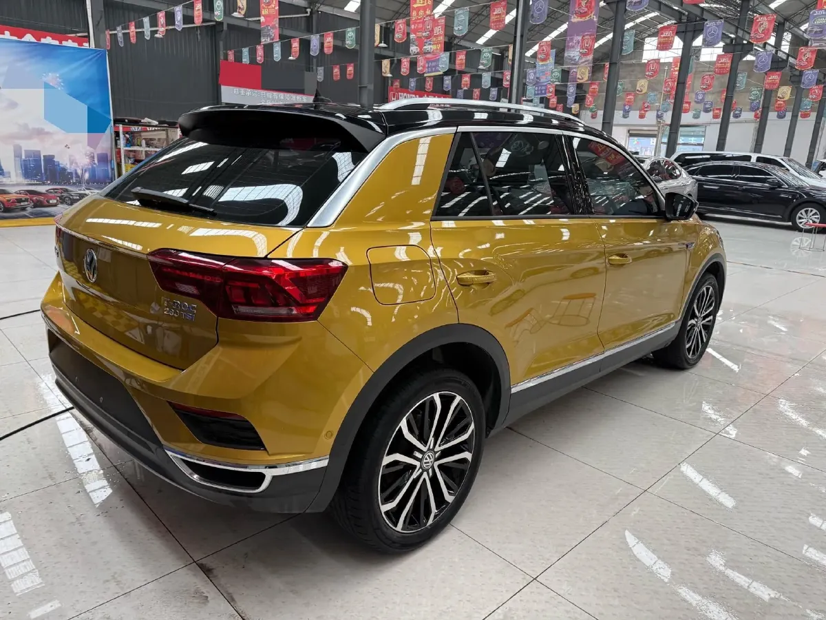 2018 Ford Kuga 1.5T 181HP L4 6AT,autocango,china used car exporter,china ev exporter,chinese used car exporter,chinese used ev exporter