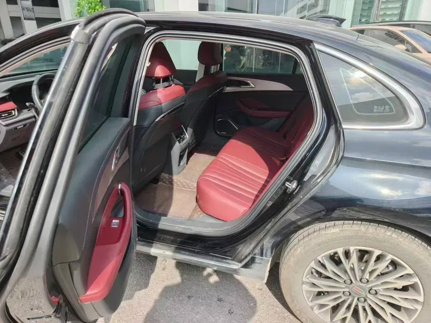 2024 HongQi H5 2.0T 224HP L4 8AT,autocango,china used car exporter,china ev exporter,chinese used car exporter,chinese used ev exporter