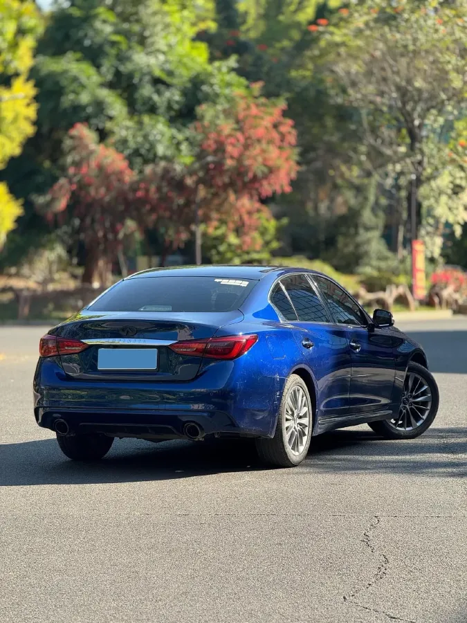 2018 Jeep Grand Commander 2.0T 265HP L4 9AT,autocango,china used car exporter,china ev exporter,chinese used car exporter,chinese used ev exporter