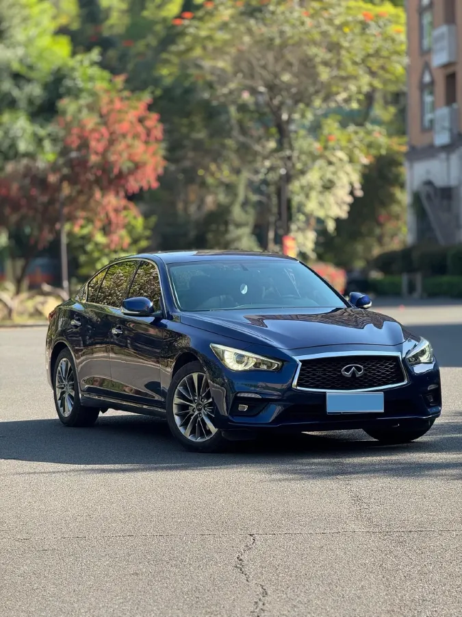 2018 Jeep Grand Commander 2.0T 265HP L4 9AT,autocango,china used car exporter,china ev exporter,chinese used car exporter,chinese used ev exporter