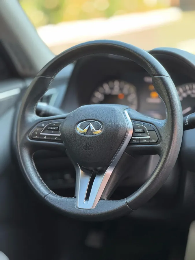 2018 Jeep Grand Commander 2.0T 265HP L4 9AT,autocango,china used car exporter,china ev exporter,chinese used car exporter,chinese used ev exporter