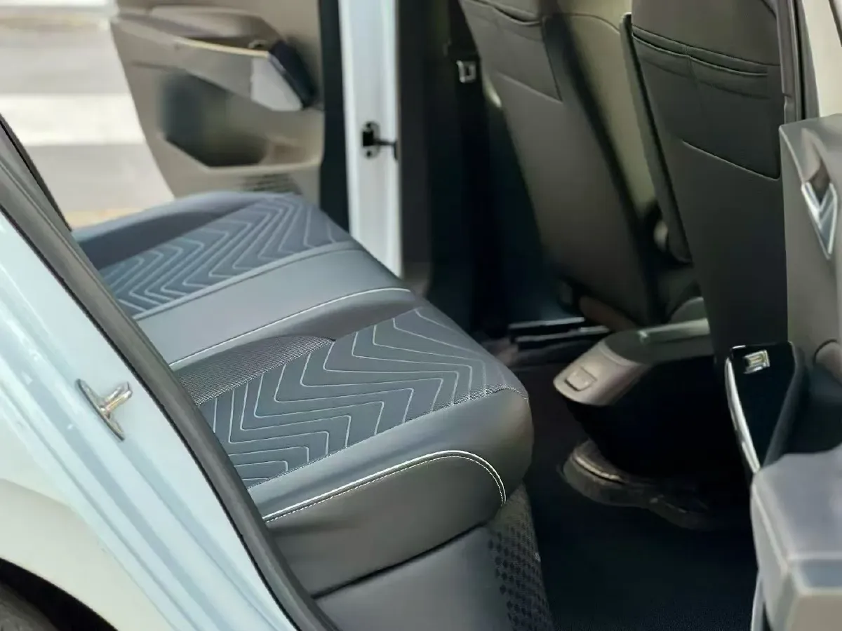 2022 Volkswagen ID.3 BEV 57.3KWH,autocango,china used car exporter,china ev exporter,chinese used car exporter,chinese used ev exporter