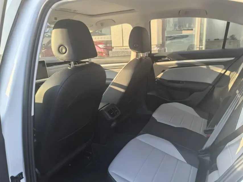 2023 Volkswagen Bora 1.4T 150HP L4 7DCT,autocango,china used car exporter,china ev exporter,chinese used car exporter,chinese used ev exporter