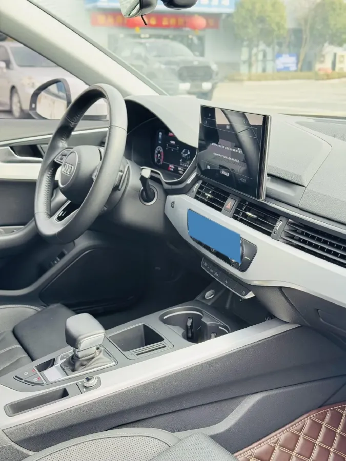 2020 Audi A4L 2.0T 190HP L4 7DCT,autocango,china used car exporter,china ev exporter,chinese used car exporter,chinese used ev exporter