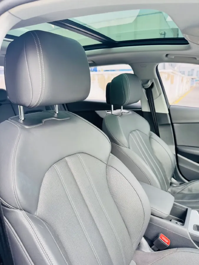 2020 Audi A4L 2.0T 190HP L4 7DCT,autocango,china used car exporter,china ev exporter,chinese used car exporter,chinese used ev exporter