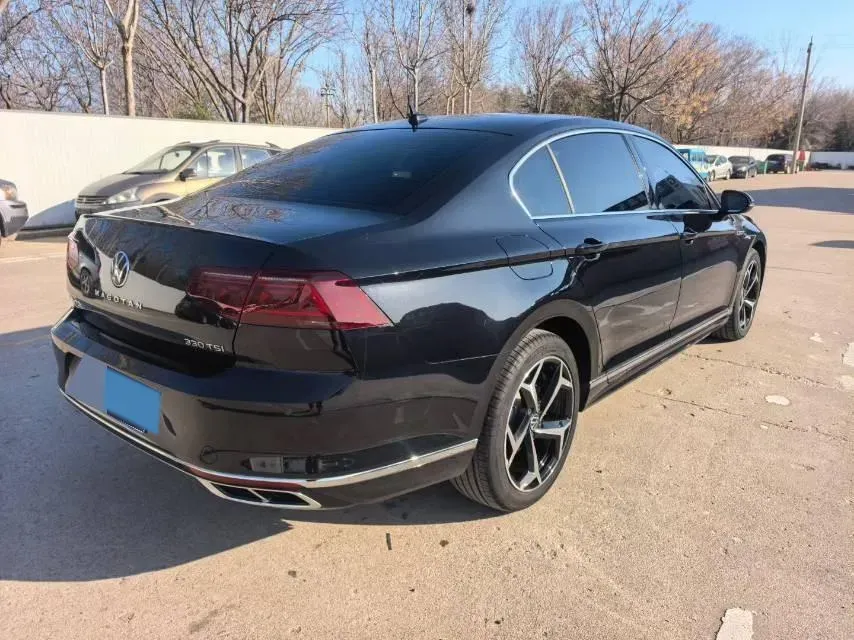 2024 Volkswagen Magotan 2.0T 186HP L4 7DCT,autocango,china used car exporter,china ev exporter,chinese used car exporter,chinese used ev exporter