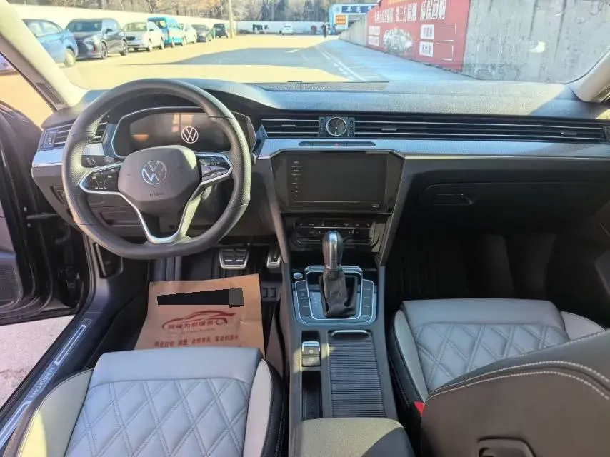 2024 Volkswagen Magotan 2.0T 186HP L4 7DCT,autocango,china used car exporter,china ev exporter,chinese used car exporter,chinese used ev exporter