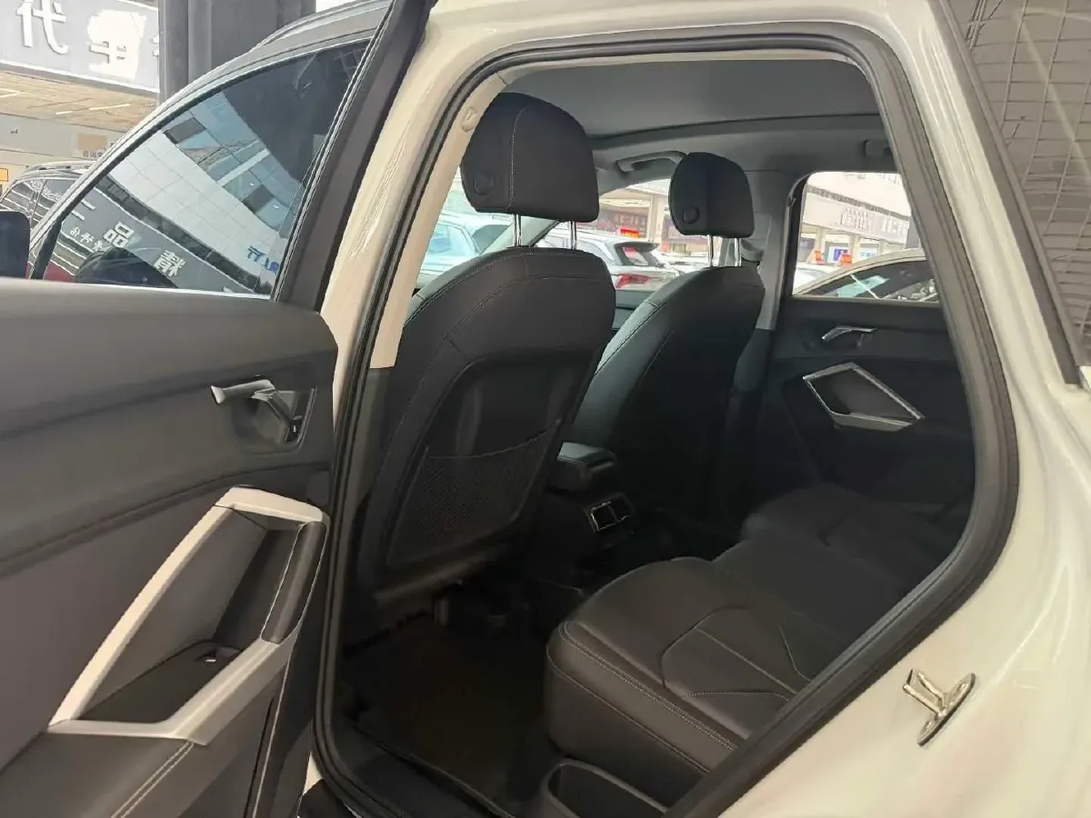 2021 Audi Q3 1.4T 150HP L4 7DCT,autocango,china used car exporter,china ev exporter,chinese used car exporter,chinese used ev exporter