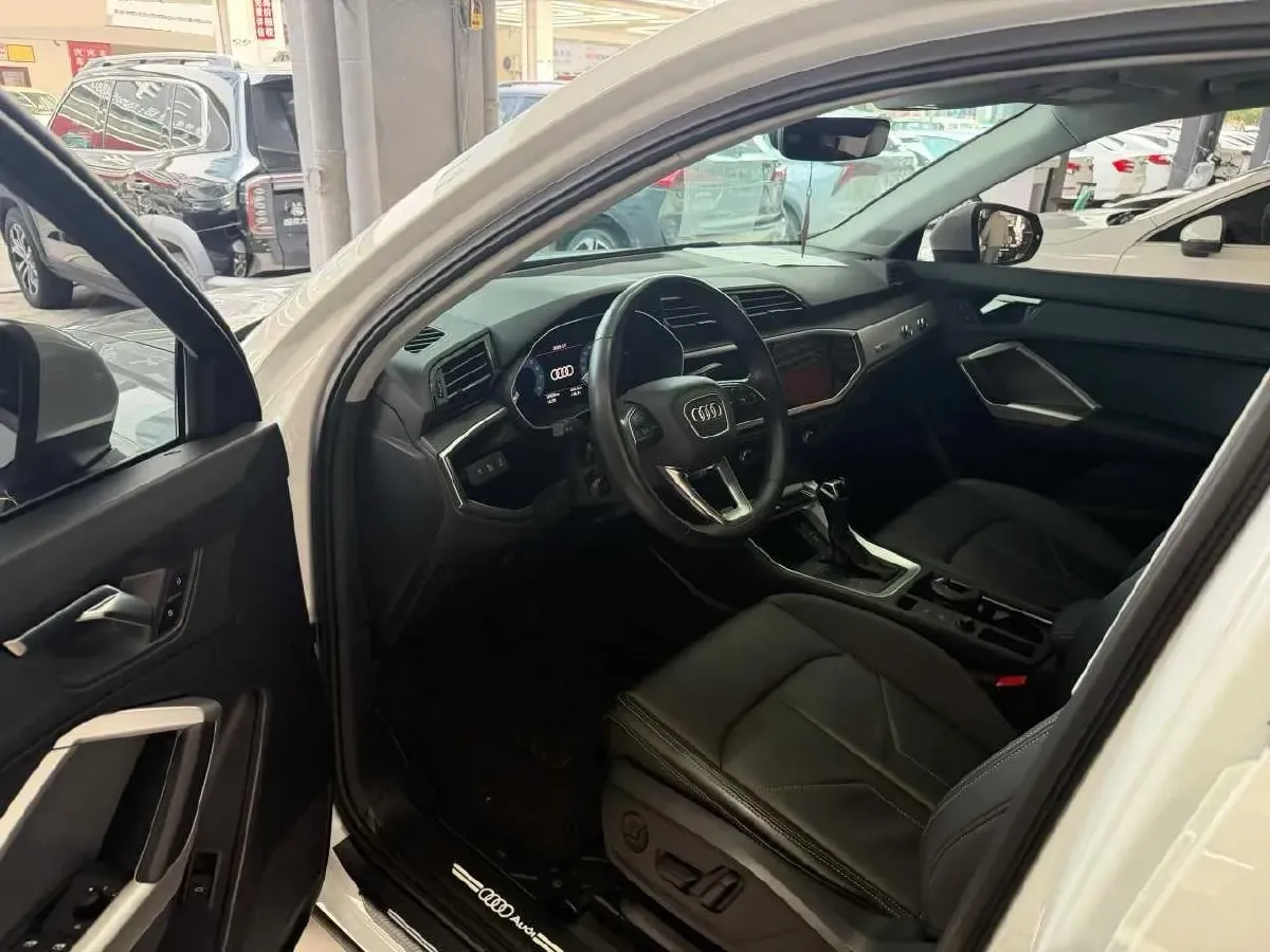 2021 Audi Q3 1.4T 150HP L4 7DCT,autocango,china used car exporter,china ev exporter,chinese used car exporter,chinese used ev exporter