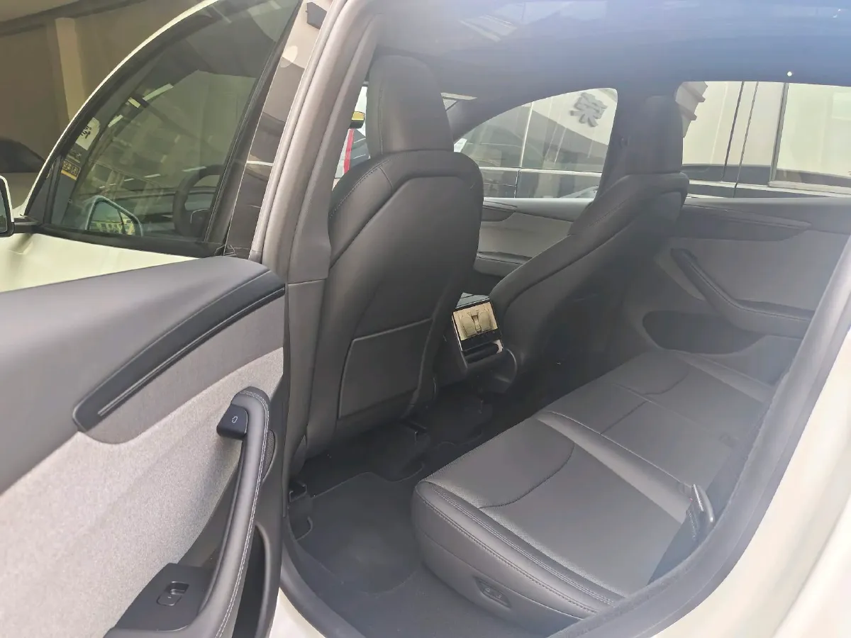 2026 Tesla Model Y BEV,autocango,china used car exporter,china ev exporter,chinese used car exporter,chinese used ev exporter