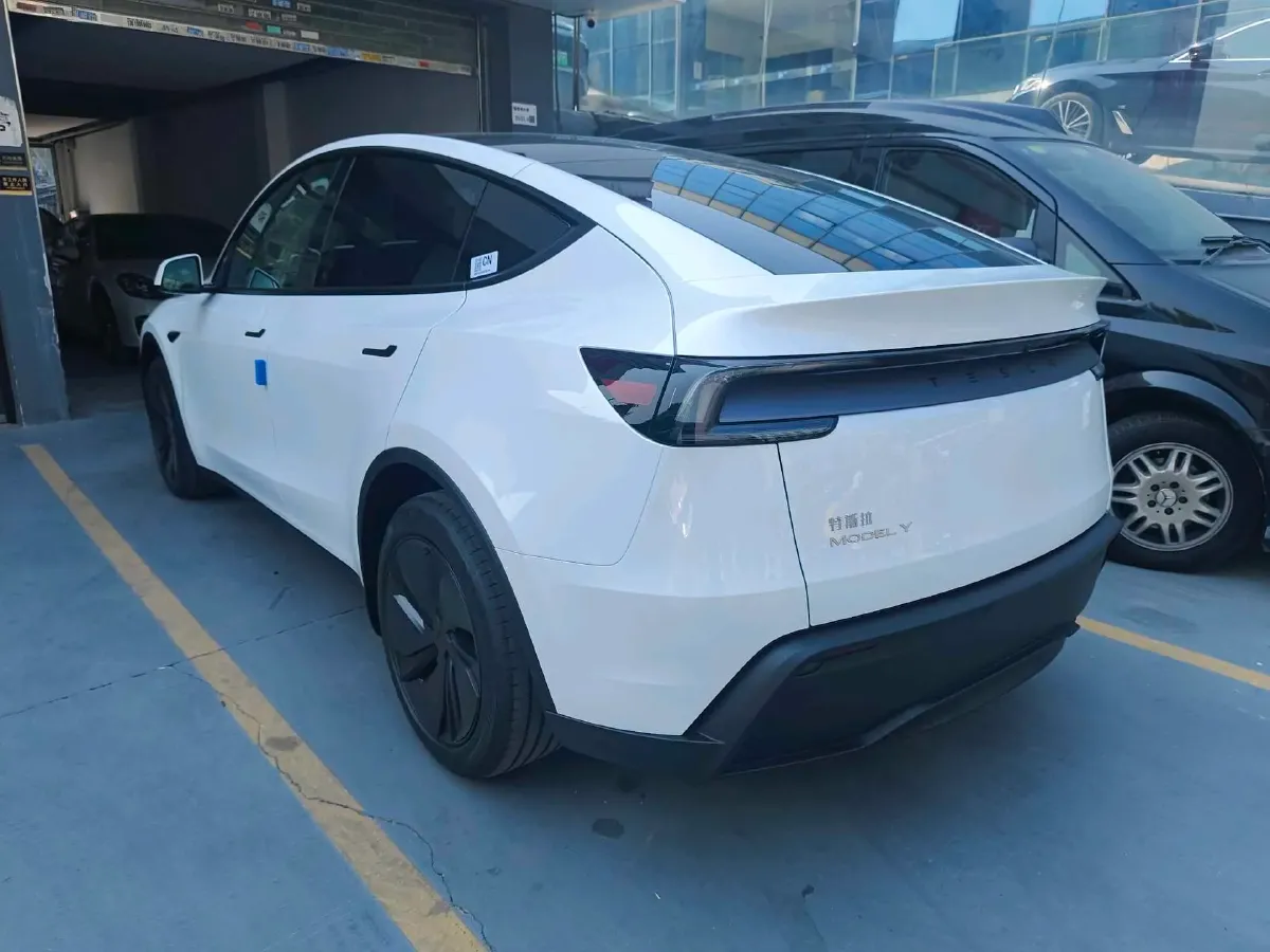 2026 Tesla Model Y BEV,autocango,china used car exporter,china ev exporter,chinese used car exporter,chinese used ev exporter