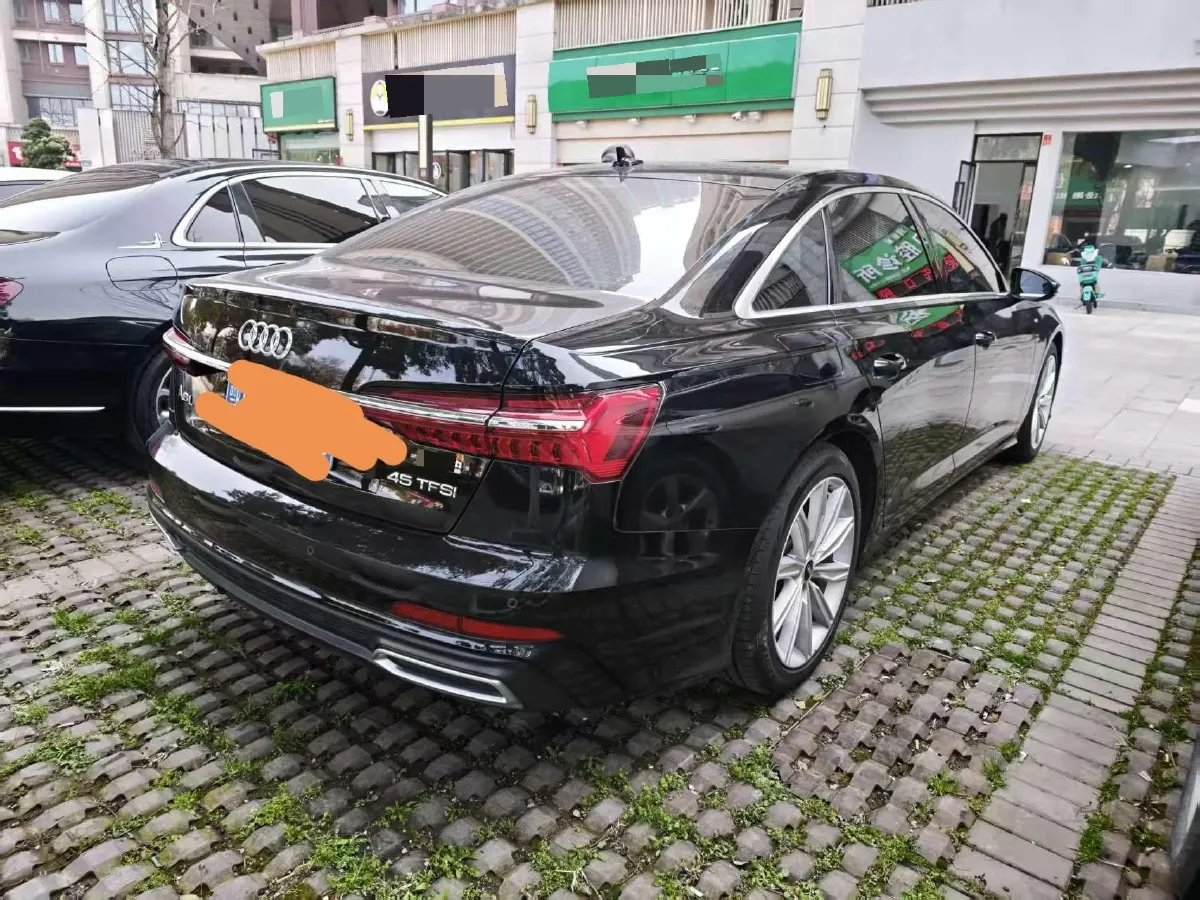 2022 Audi A6L 2.0T 224HP L4 7DCT,autocango,china used car exporter,china ev exporter,chinese used car exporter,chinese used ev exporter