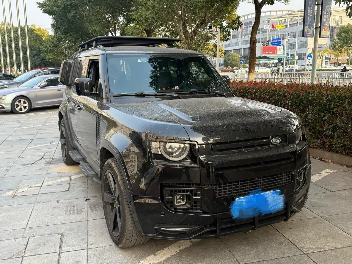 2021 Land Rover Defender 3.0T 400HP L6 8AT,autocango,china used car exporter,china ev exporter,chinese used car exporter,chinese used ev exporter