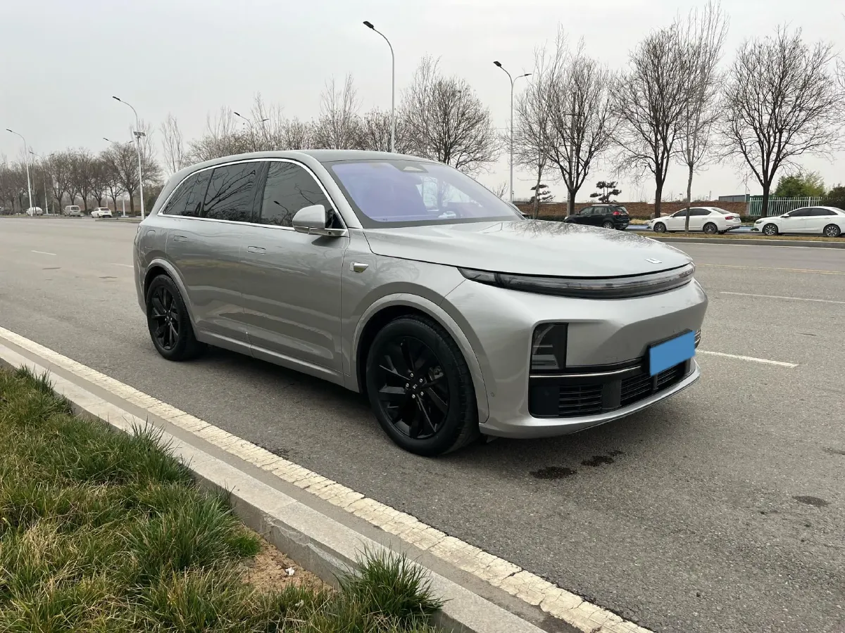2023 Li L7 Range Extended 154HP REEV 40.9KWH,autocango,china used car exporter,china ev exporter,chinese used car exporter,chinese used ev exporter
