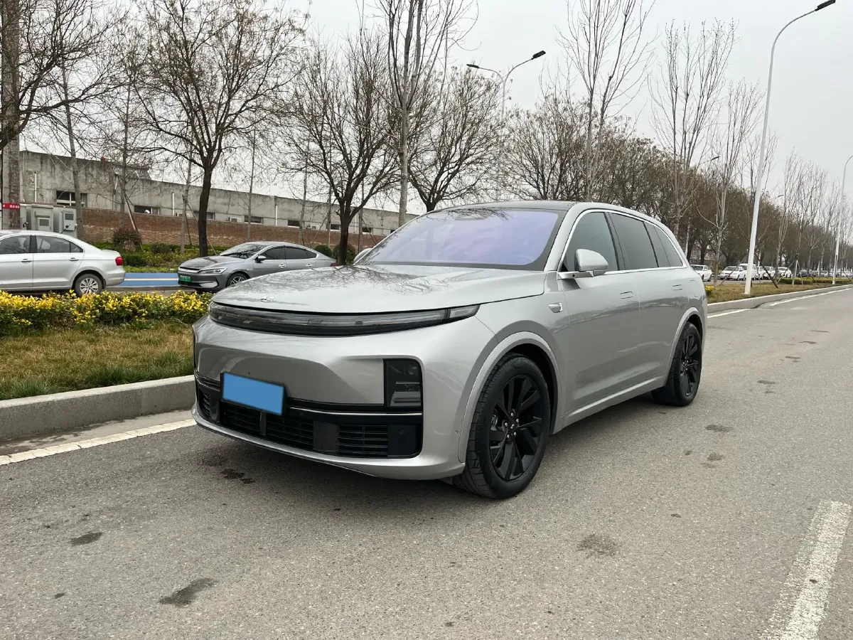 2023 Li L7 Range Extended 154HP REEV 40.9KWH,autocango,china used car exporter,china ev exporter,chinese used car exporter,chinese used ev exporter