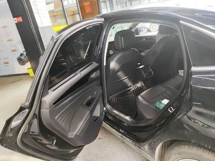 2024 Volkswagen Passat 2.0T 220HP L4 7DCT,autocango,china used car exporter,china ev exporter,chinese used car exporter,chinese used ev exporter