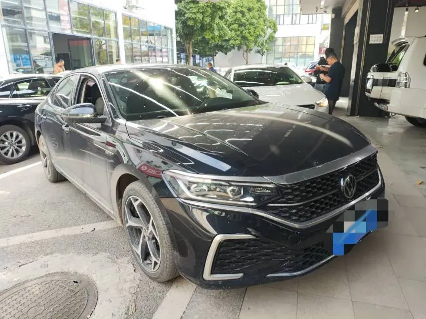2024 Volkswagen Passat 2.0T 220HP L4 7DCT,autocango,china used car exporter,china ev exporter,chinese used car exporter,chinese used ev exporter