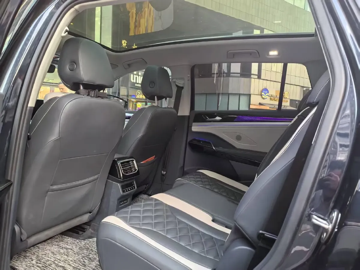 2021 Volkswagen ID.6 Crozz BEV 84.8KWH,autocango,china used car exporter,china ev exporter,chinese used car exporter,chinese used ev exporter