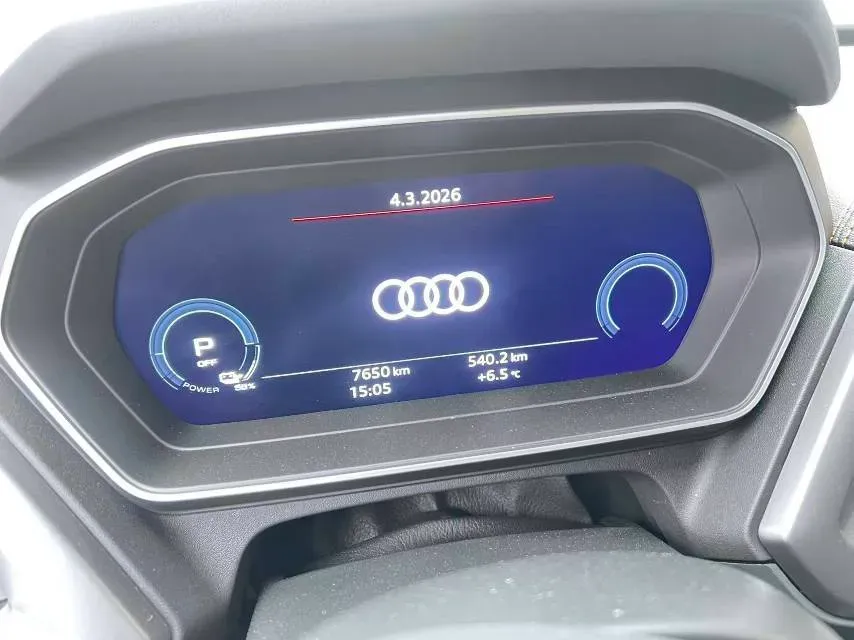 2024 Audi Q4 e-tron BEV 84.8KWH,autocango,china used car exporter,china ev exporter,chinese used car exporter,chinese used ev exporter