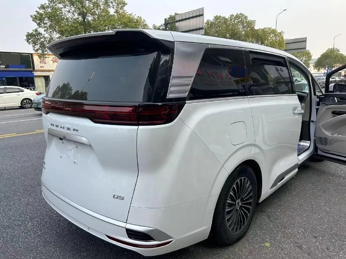 2022 HongQi HS7 3.0T 337HP V6 8AT,autocango,china used car exporter,china ev exporter,chinese used car exporter,chinese used ev exporter