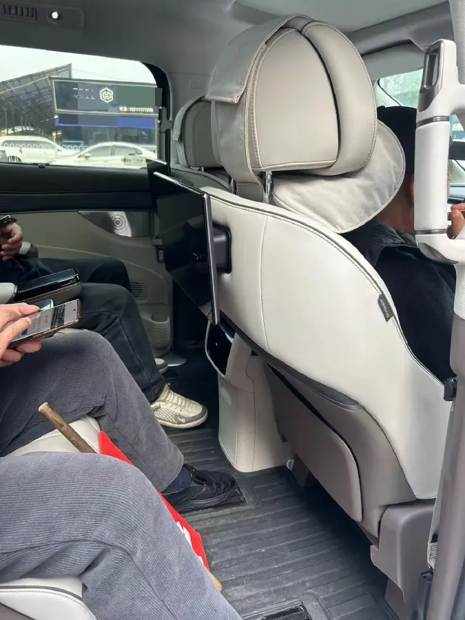 2022 HongQi HS7 3.0T 337HP V6 8AT,autocango,china used car exporter,china ev exporter,chinese used car exporter,chinese used ev exporter