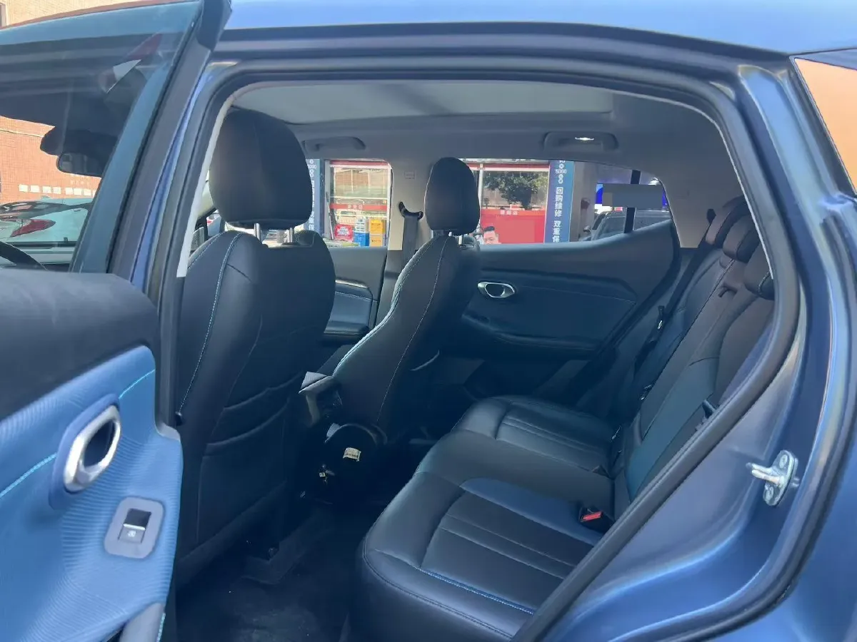 2023 GAC Trumpchi GS3 1.5T 177HP L4 7DCT,autocango,china used car exporter,china ev exporter,chinese used car exporter,chinese used ev exporter