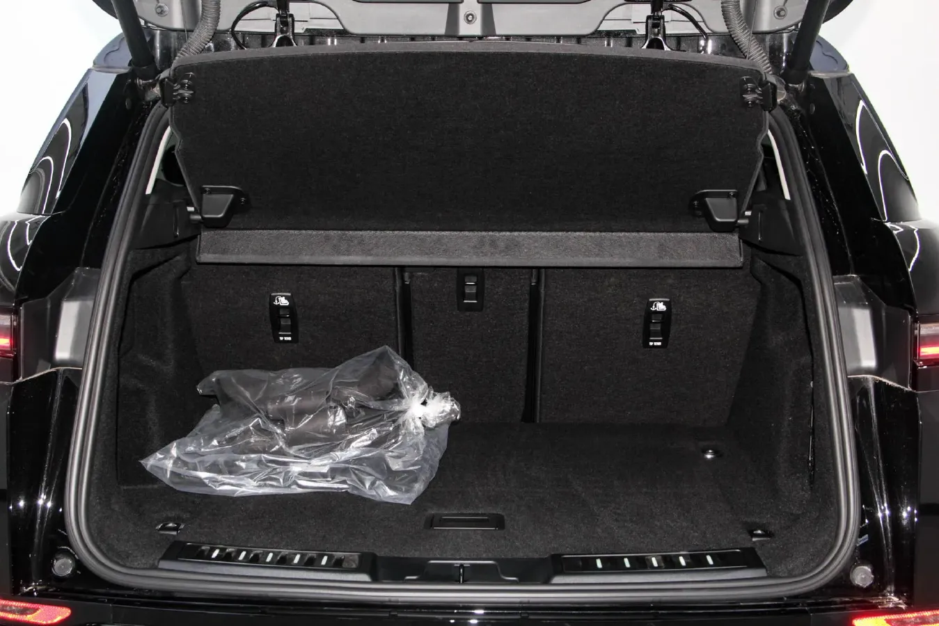 2024 Land Rover Range Rover Evoque 2.0T 249HP L4 9AT,autocango,china used car exporter,china ev exporter,chinese used car exporter,chinese used ev exporter