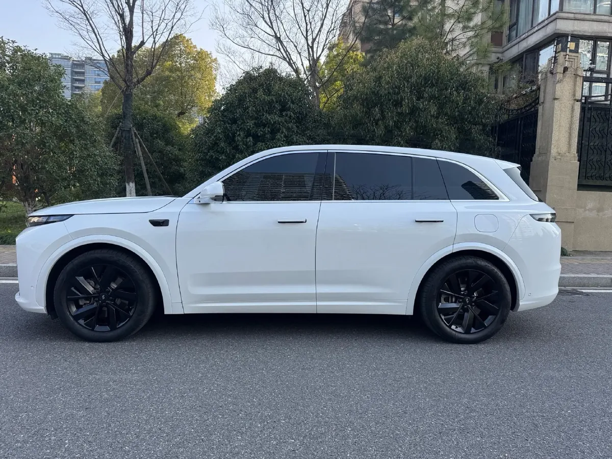 2023 Li L7 Range Extended 154HP REEV 40.9KWH,autocango,china used car exporter,china ev exporter,chinese used car exporter,chinese used ev exporter
