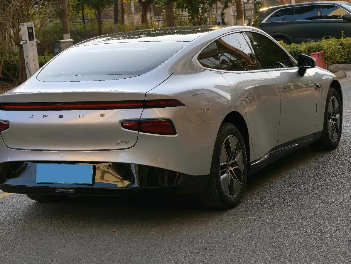 2023 Xpeng P7 BEV 86.2KWH,autocango,china used car exporter,china ev exporter,chinese used car exporter,chinese used ev exporter