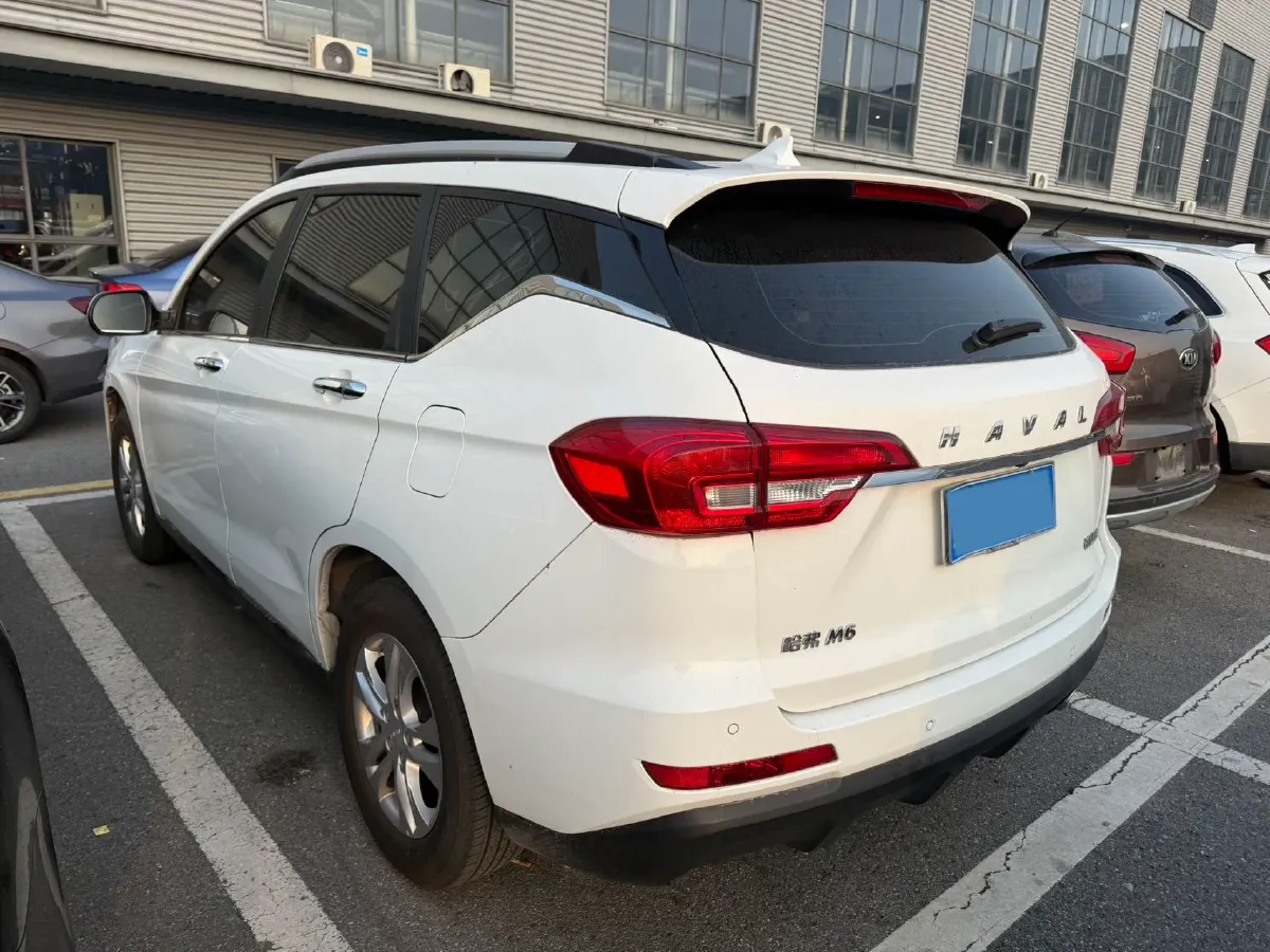 2019 Haval M6 1.5T 150HP L4 7DCT,autocango,china used car exporter,china ev exporter,chinese used car exporter,chinese used ev exporter