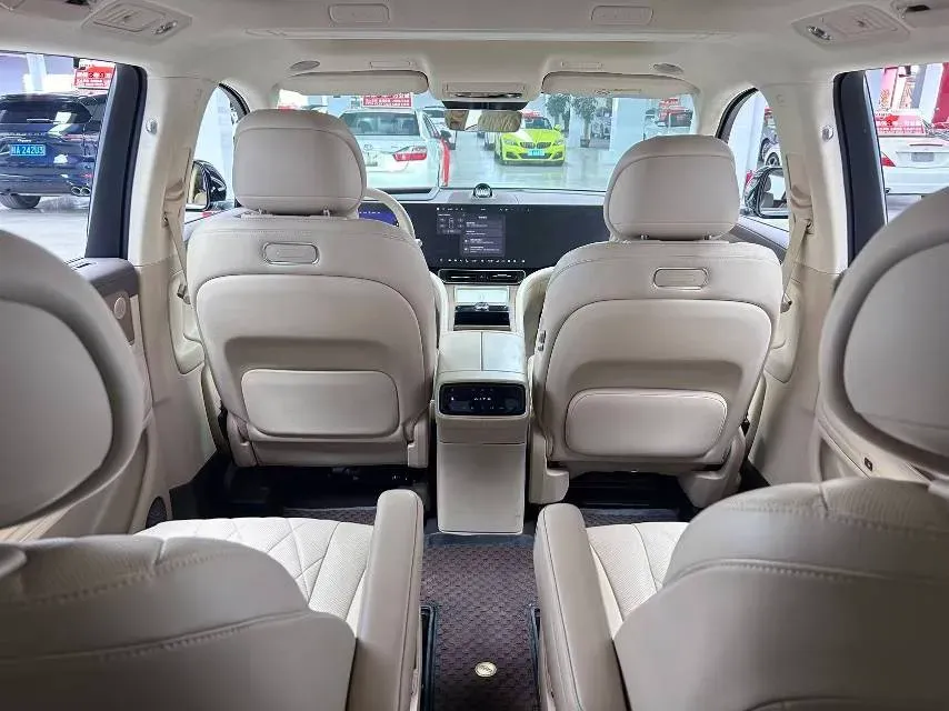 2024 AITO AITO M9 1.5T 152HP L4 REEV 42KWH,autocango,china used car exporter,china ev exporter,chinese used car exporter,chinese used ev exporter