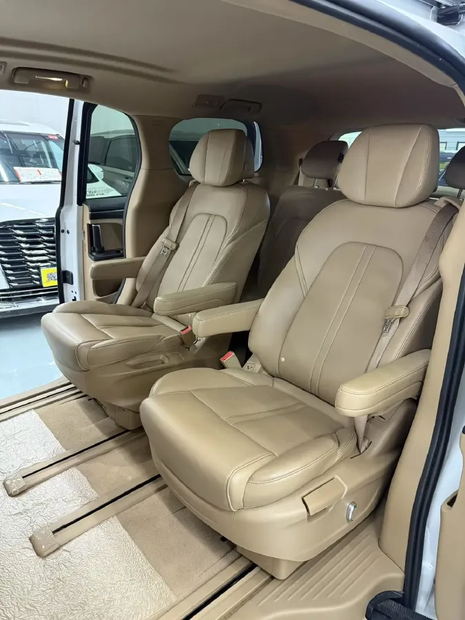 2020 Buick GL8 2.0T 237HP L4 9AT,autocango,china used car exporter,china ev exporter,chinese used car exporter,chinese used ev exporter