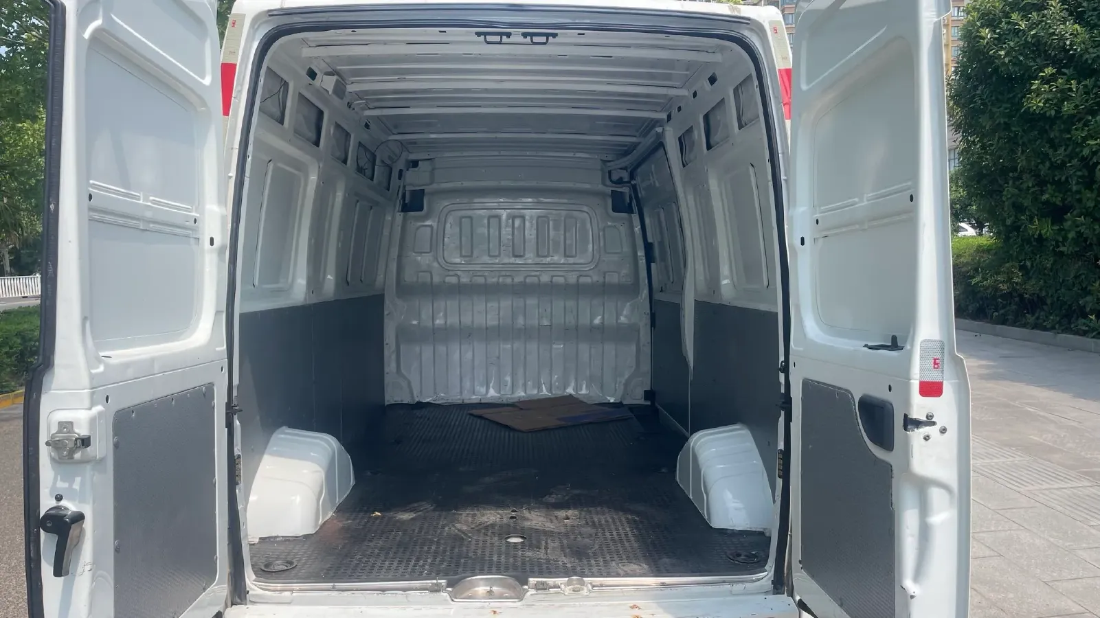 2023 DongFeng DFAC YuFeng 2.0T 136HP L4 6MT,autocango,china used car exporter,china ev exporter,chinese used car exporter,chinese used ev exporter