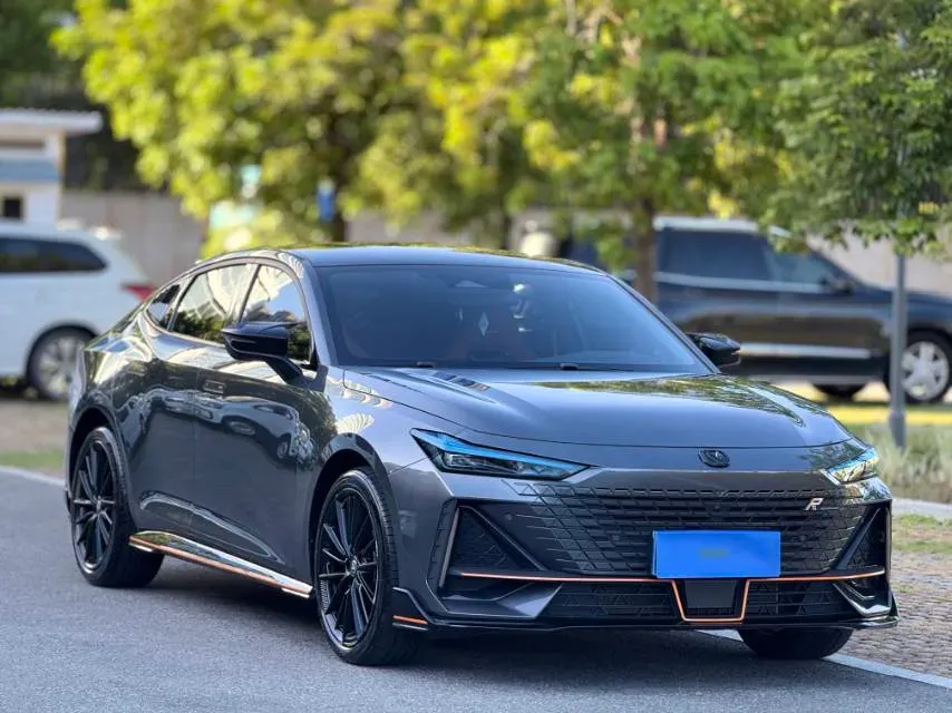 2023 ChangAn UNI-V 1.5T 188HP L4 7DCT,autocango,china used car exporter,china ev exporter,chinese used car exporter,chinese used ev exporter