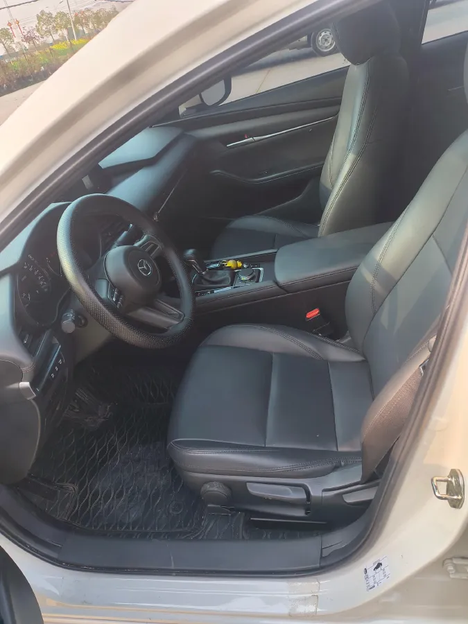 2023 Mazda 3 Axela 2.0L 158HP L4 6AT,autocango,china used car exporter,china ev exporter,chinese used car exporter,chinese used ev exporter