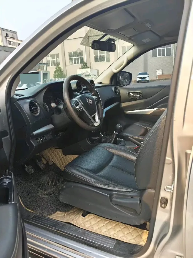 2019 Dongfeng RuiQi 6 2.5T 140HP L4 5MT,autocango,china used car exporter,china ev exporter,chinese used car exporter,chinese used ev exporter