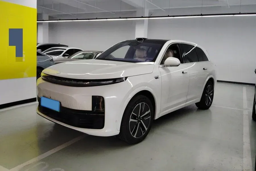 2024 Li L8 Range Extended 154HP REEV 42.8KWH,autocango,china used car exporter,china ev exporter,chinese used car exporter,chinese used ev exporter