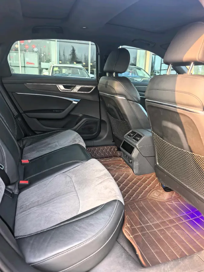 2023 Audi A6L 2.0T 245HP L4 7DCT,autocango,china used car exporter,china ev exporter,chinese used car exporter,chinese used ev exporter