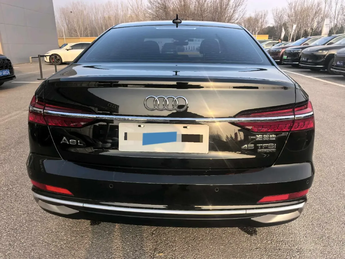 2023 Audi A6L 2.0T 245HP L4 7DCT,autocango,china used car exporter,china ev exporter,chinese used car exporter,chinese used ev exporter