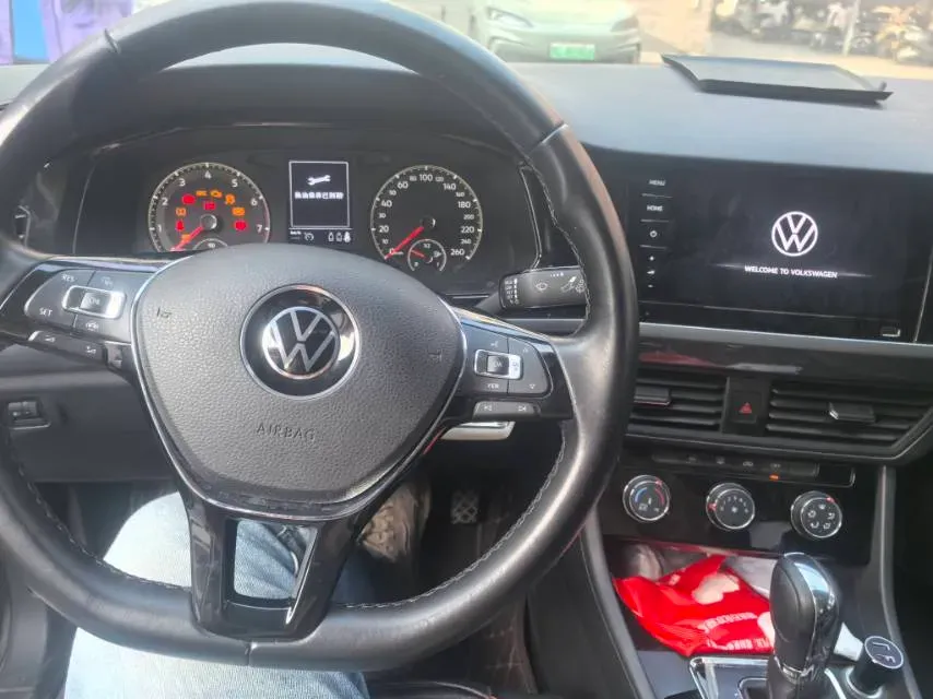 2021 Volkswagen Bora 1.5L 113HP L4 6AT,autocango,china used car exporter,china ev exporter,chinese used car exporter,chinese used ev exporter