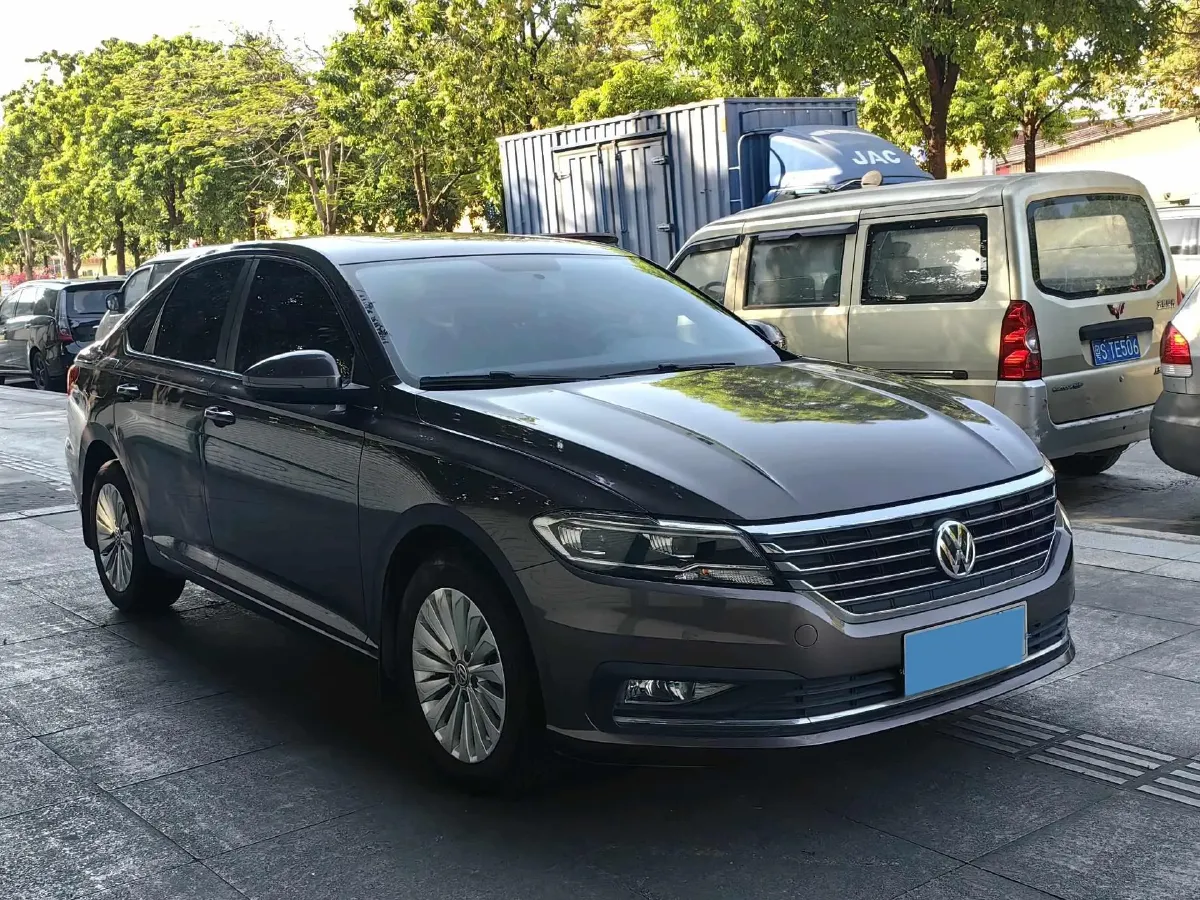 2018 Skoda Karoq 1.4T 150HP L4 7DCT,autocango,china used car exporter,china ev exporter,chinese used car exporter,chinese used ev exporter