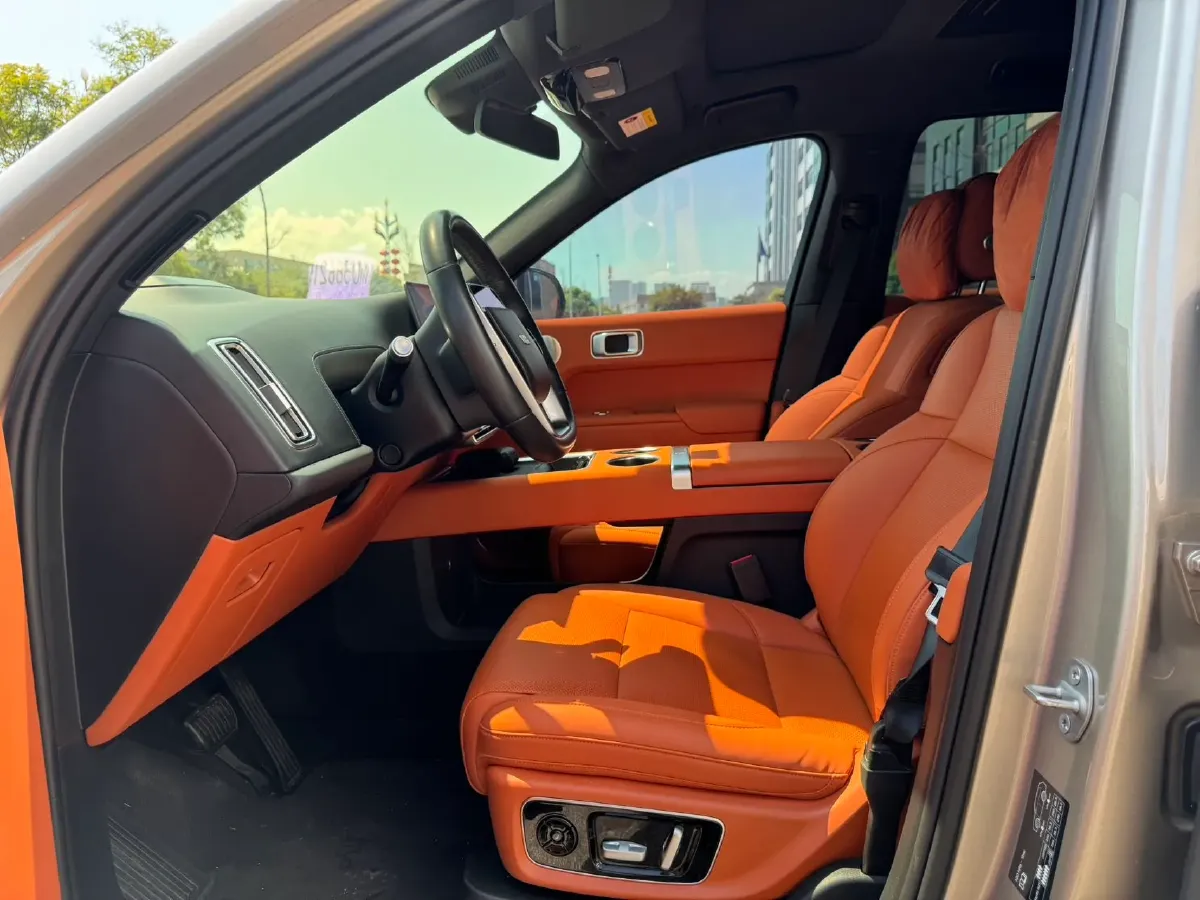 2022 Li L9 Range Extended 154HP REEV 42.6KWH,autocango,china used car exporter,china ev exporter,chinese used car exporter,chinese used ev exporter