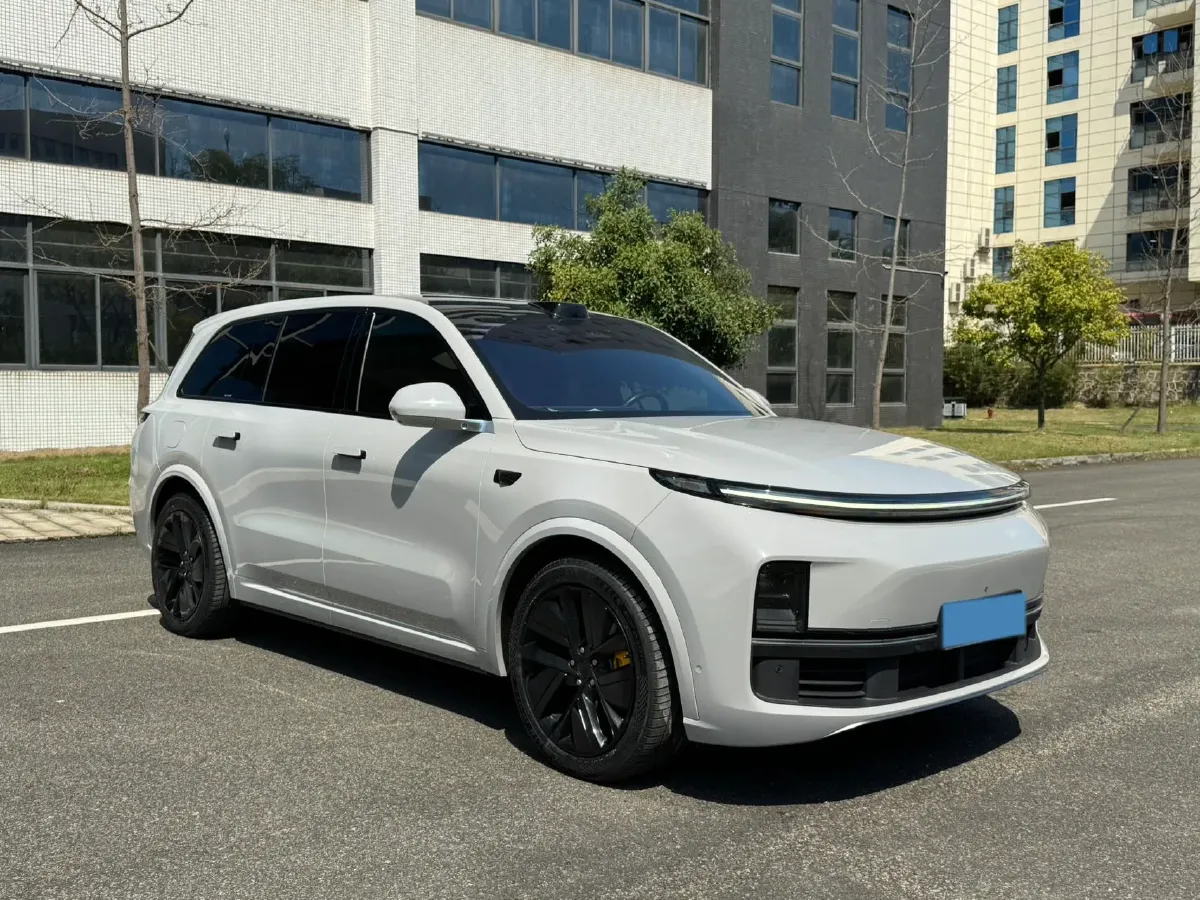 2022 Li L9 Range Extended 154HP REEV 42.6KWH,autocango,china used car exporter,china ev exporter,chinese used car exporter,chinese used ev exporter