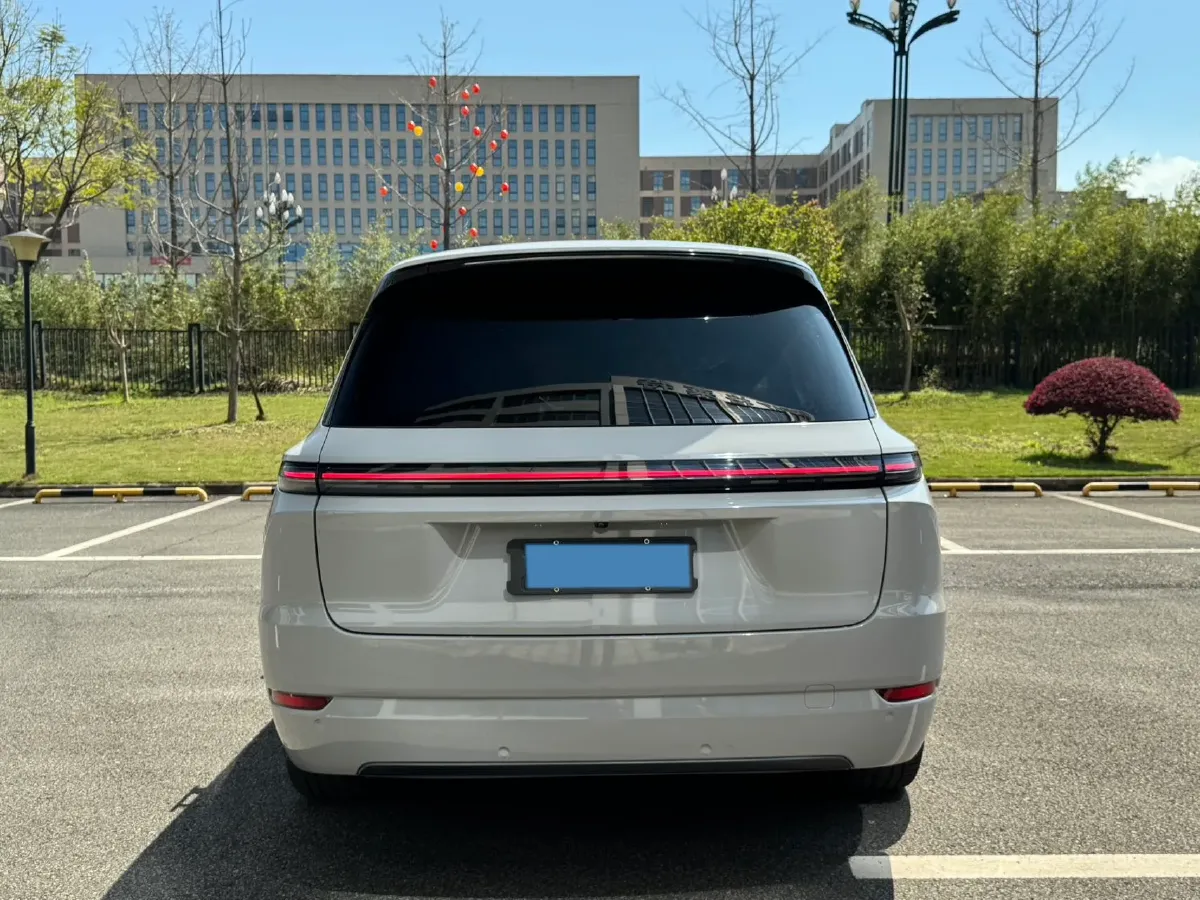 2022 Li L9 Range Extended 154HP REEV 42.6KWH,autocango,china used car exporter,china ev exporter,chinese used car exporter,chinese used ev exporter