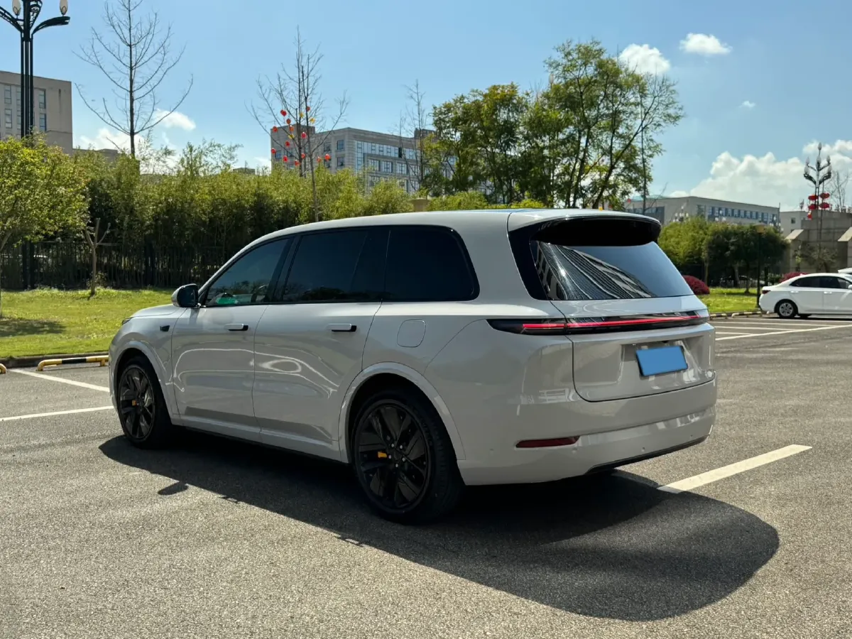 2022 Li L9 Range Extended 154HP REEV 42.6KWH,autocango,china used car exporter,china ev exporter,chinese used car exporter,chinese used ev exporter